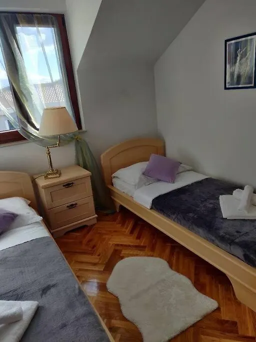 Navi Apartment, Seaview Trogir Croatia